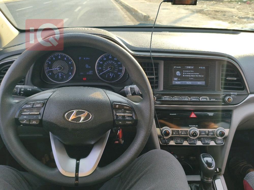 هيونداي النترا